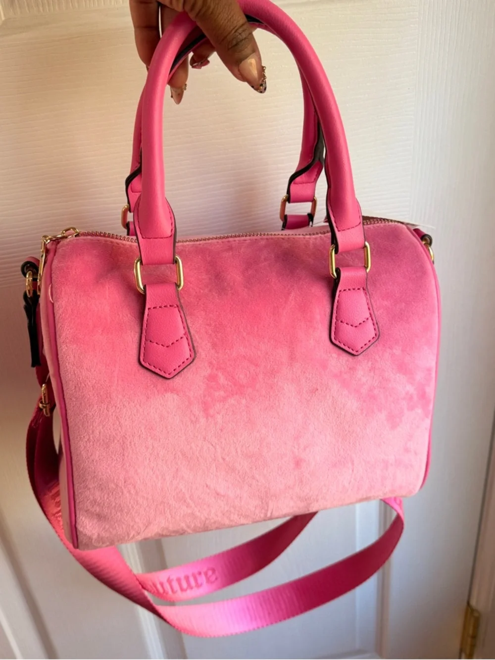 Juicy Couture Obsession Hot Pink Velvet Crystal Logo Satchel - Picture 2 of 9
